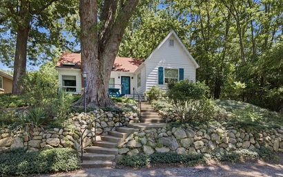 Oak & Shore Cottage 2