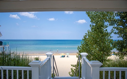 Lake Shore Living 57