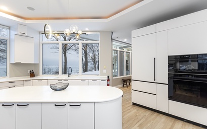 White Pearl Beach and Pool House 8