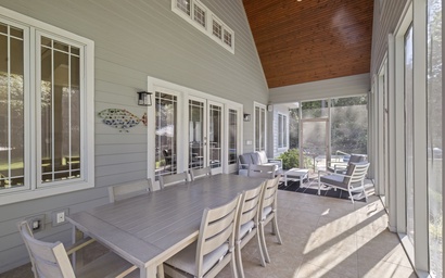 Putters Pool House 12