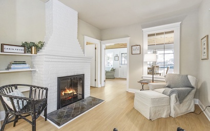 Perkins Place Pool House 15