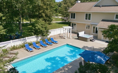 Michigan Shores Pool Retreat 51