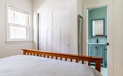 Bluebird Beach House 11