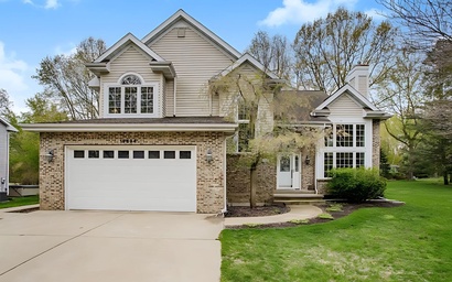 Michigan Shores Pool Retreat 6