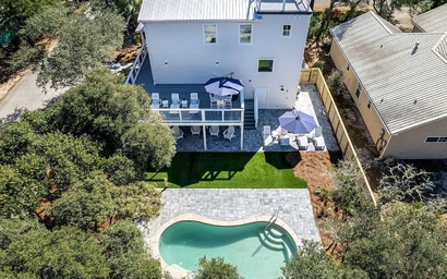 Luxury by the Sea