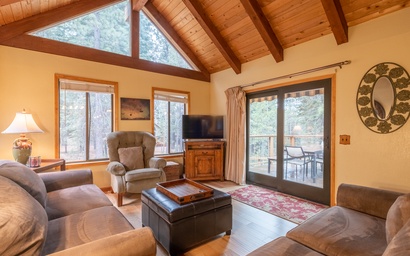 Tahoe Donner Vacation Lodge 3