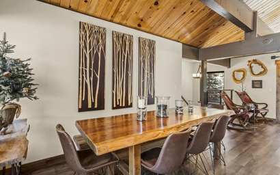 Mountain Escape Oasis with HotTub 10