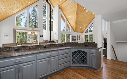 Secluded Stony Creek Lodge 9