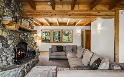 Tahoe Donner Meadow View Cabin 6