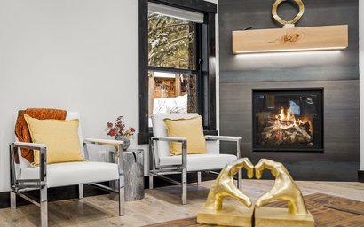 Heart of the Mountain at Palisades Tahoe with Hot Tub 7