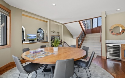 Hilltop Manor in Tahoe Donner 10