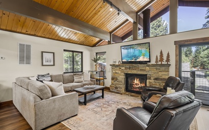 Mountain Escape Oasis with HotTub 2