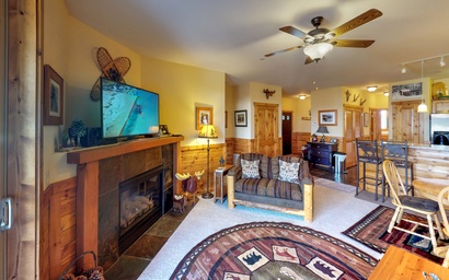 Truckee Cinnabar Vacation Retreat 8