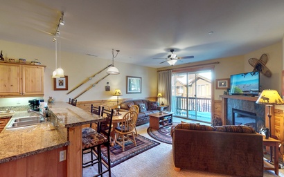 Truckee Cinnabar Vacation Retreat 10