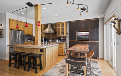 Holy Cow Downtown Riverfront 10