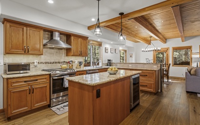 Quittin' Time Chalet 6