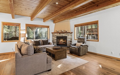 Quittin' Time Chalet 3