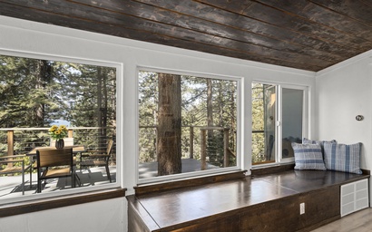 Tahoe Blue Chalet 8