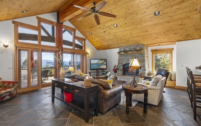 Moonridge Lodge