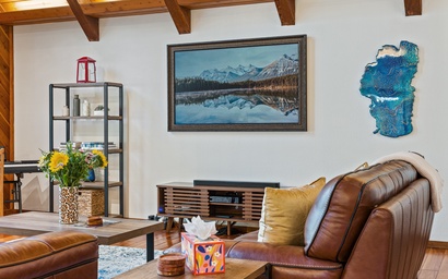 Evergreen Modern Lodge 8