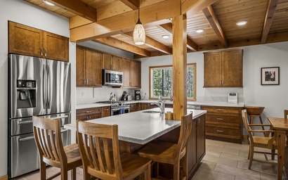 Tahoe Donner Meadow View Cabin 9