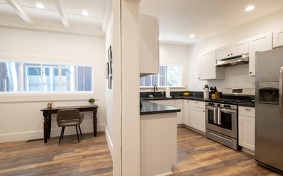 Shabby to Chic Downtown Getaway 10