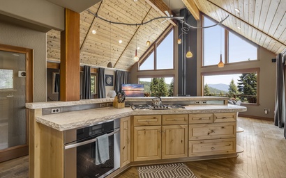 Falcon's Eye View Retreat 10