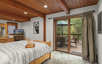 Donner Lake Vacation Lodge 5