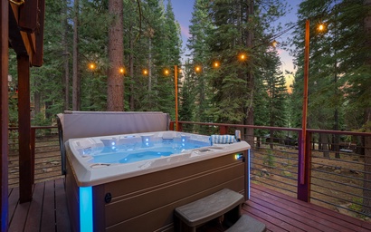 Evergreen Modern Lodge 3
