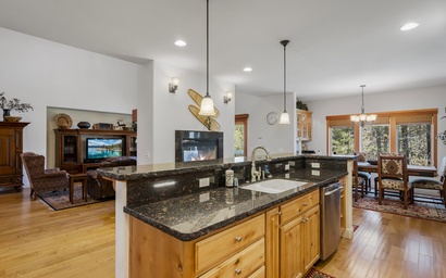 Pinyon Creek Upscale Vacation Retreat 9