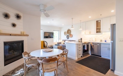 Sweetbriar Garden Suite 9