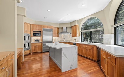 Hilltop Manor in Tahoe Donner 7