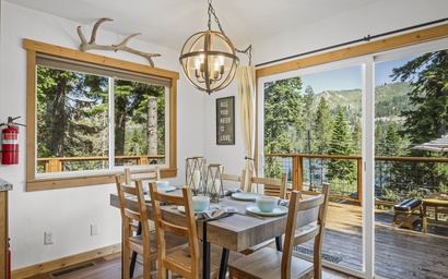 Lake Vista Hideaway 8