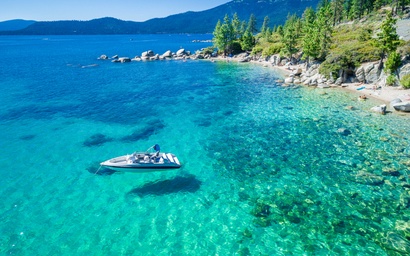 Heart of the Mountain at Palisades Tahoe with Hot Tub 4