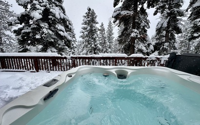 Tahoe Alpine Hot Tub Hideaway 7