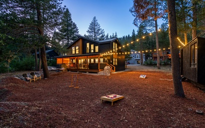 Heart of the Mountain at Palisades Tahoe with Hot Tub 6