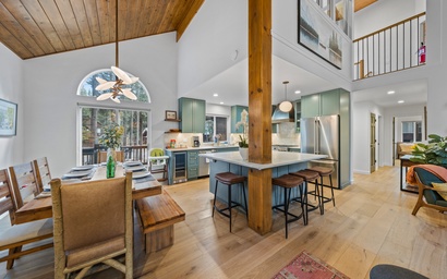Juniper House with Private Hot Tub 9