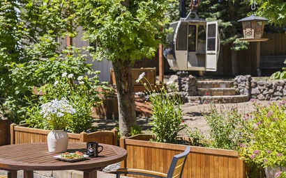 Gateway Getaway with Hot Tub
