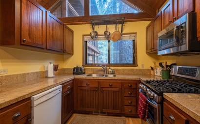 Tahoe Donner Vacation Lodge 9