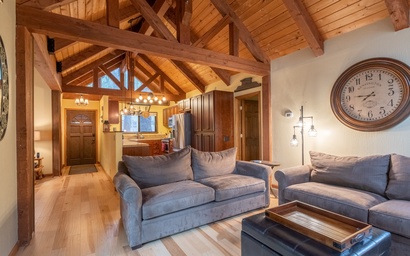 Tahoe Donner Vacation Lodge 4