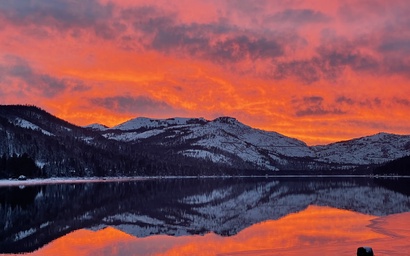 Donner Lake Vacation Lodge 2