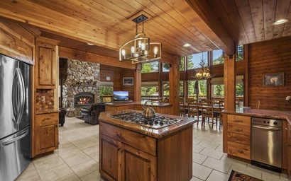 Donner Lake Vacation Lodge