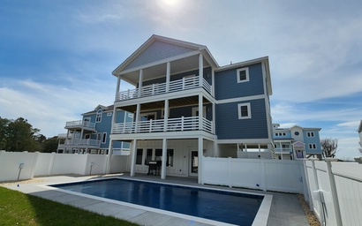 * CB24: Cruz Bay Casa