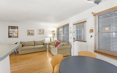 *KDS011: Outer Banks Escape