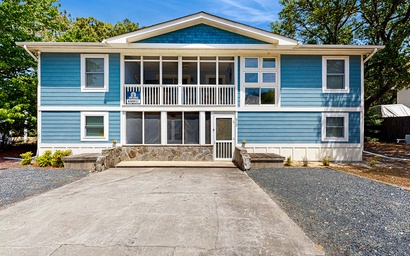 * KDN4512: Sandy Feet Retreat