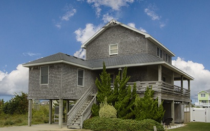 JR4205: Marlin Manor