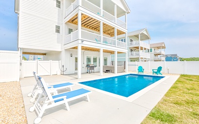 * M990: North Harbor View Haven