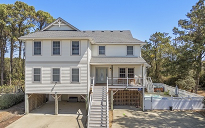 CL565: Hampton Street Retreat