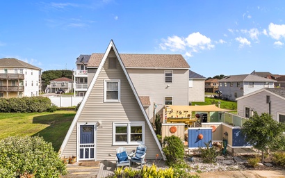 * KDS1108: Good Vibez Beach House