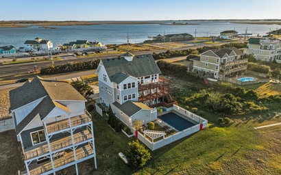 * LC09: The Look Out